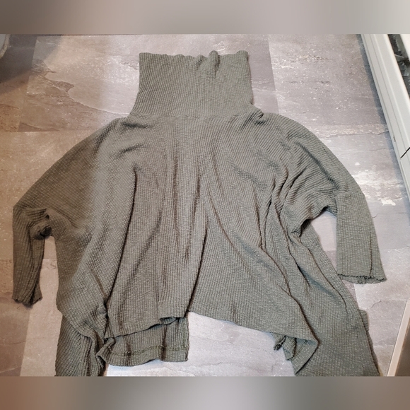 Free People Beach World Traveler Waffle Knit Cowl Neck Sweater. Green. Boho. M. - Picture 2 of 9